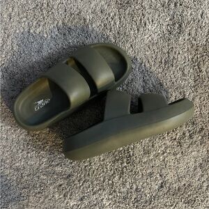 Green Slide Sandals sz 9